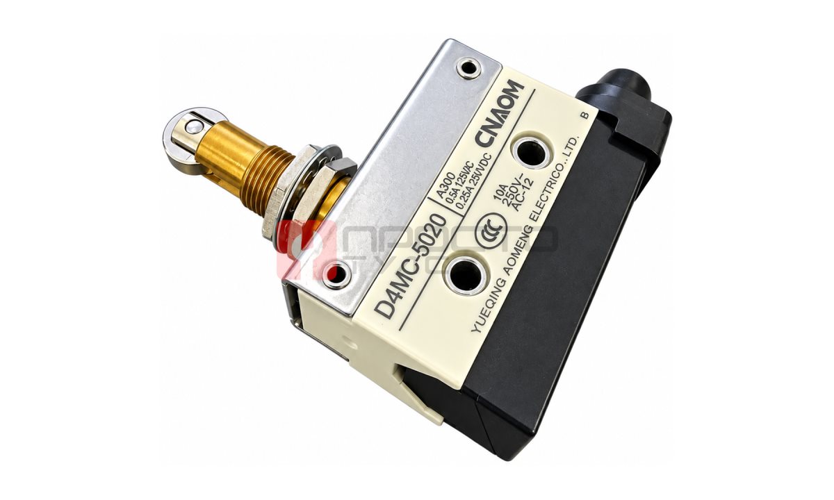  Выключатель концевой CNAOM D4MC-5020 (ролик на штоке) (1)