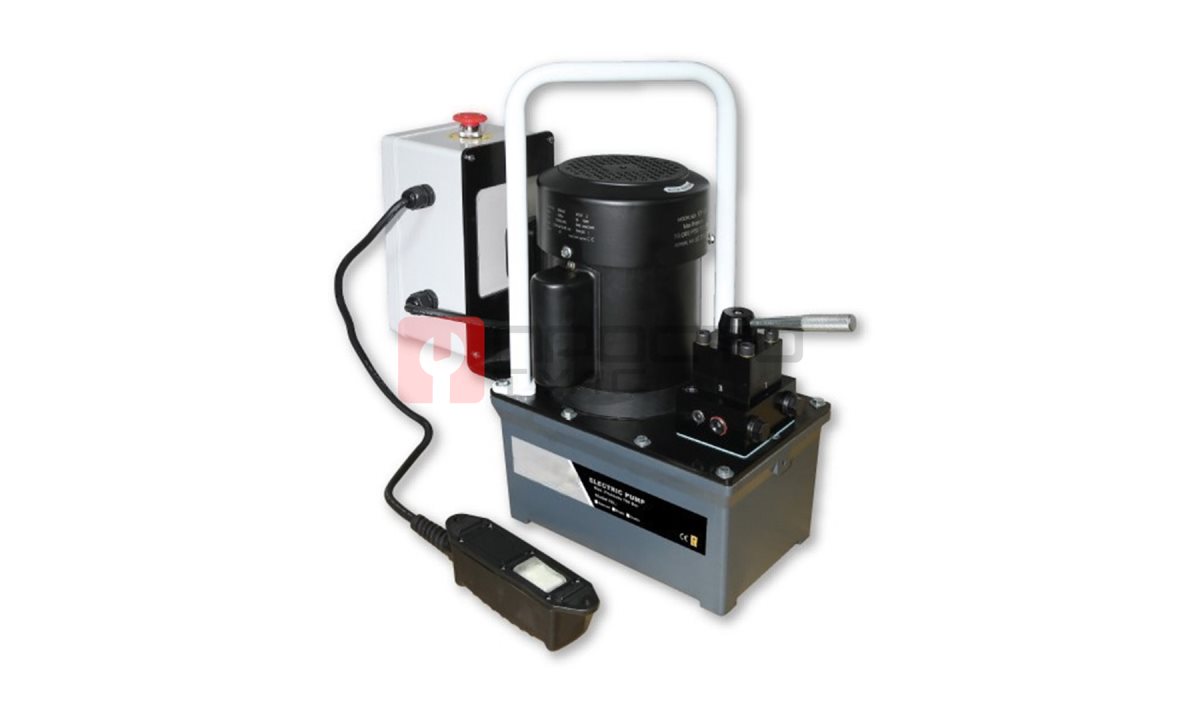  GARWIN INDUSTRIAL 811020-1-700-3-S Станция насосная гидравлическая с электроприводом для однополостного инструмента 220В; 700 бар; 3 л; управлен (0)