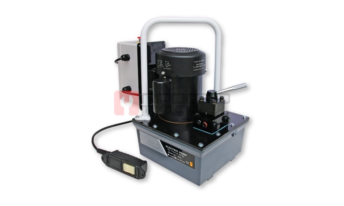  GARWIN INDUSTRIAL 811020-2-700-8-M Станция насосная гидравлическая с электроприводом для двухполостного инструмента 220В; 700 бар; 8 л; ручное у (0)