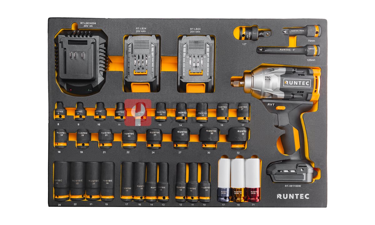  RUNTEC RT-IWIS1E39F Набор с аккумуляторным гайковертом, ударными головками и аксессуарами RUNTEC 1/2