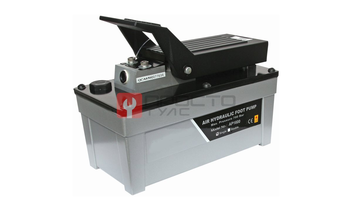  GARWIN INDUSTRIAL 811013-700-1600-P Насос ножной гидравлический с пневматическим приводом 700 бар; 1,6 л (0)