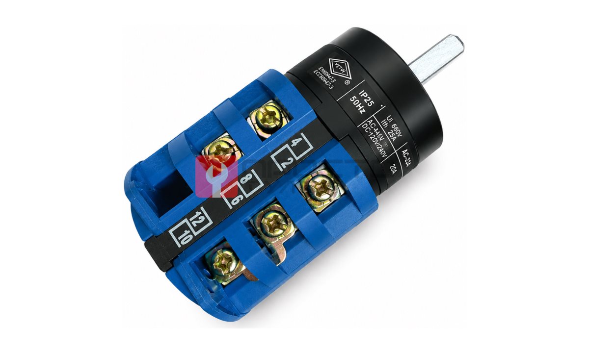  Реверсивный кулачковый переключатель 660В, 25А (IP25, AC-23A) (0)