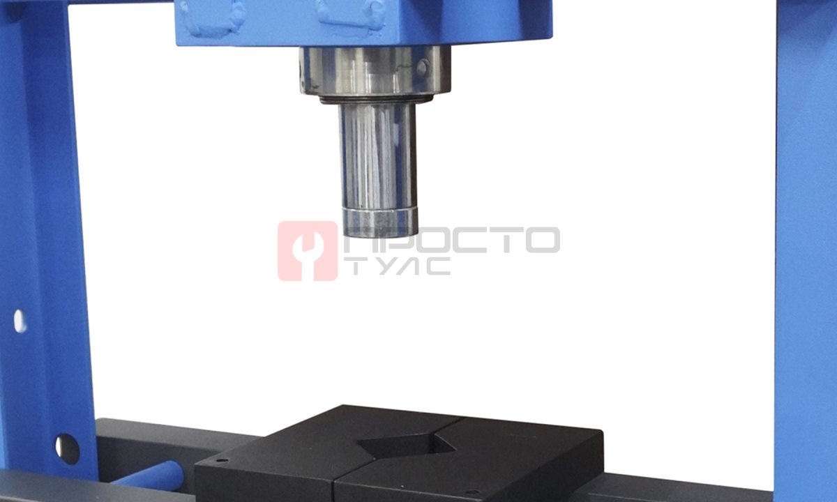  OPT-220F Пресс гаражный 20 т, ручной и ножной привод (1)