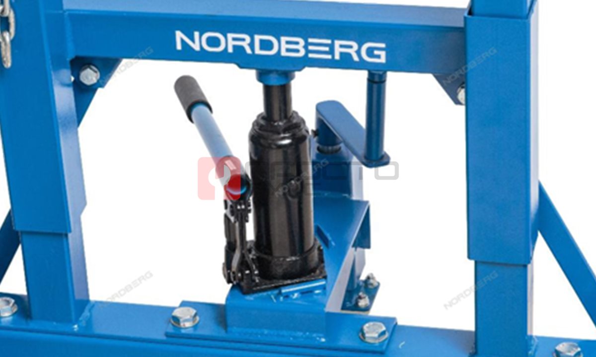  Тележка гидравлическая для снятия/установки колёс, г/п 680 кг NORDBERG N31007 (1)