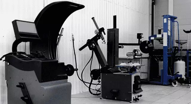 Картинка ремонт шиномонтажного оборудования